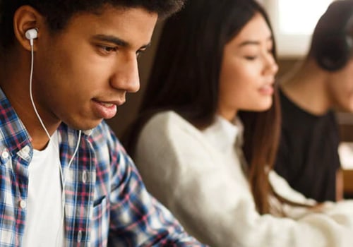 Do students get autocad for free?